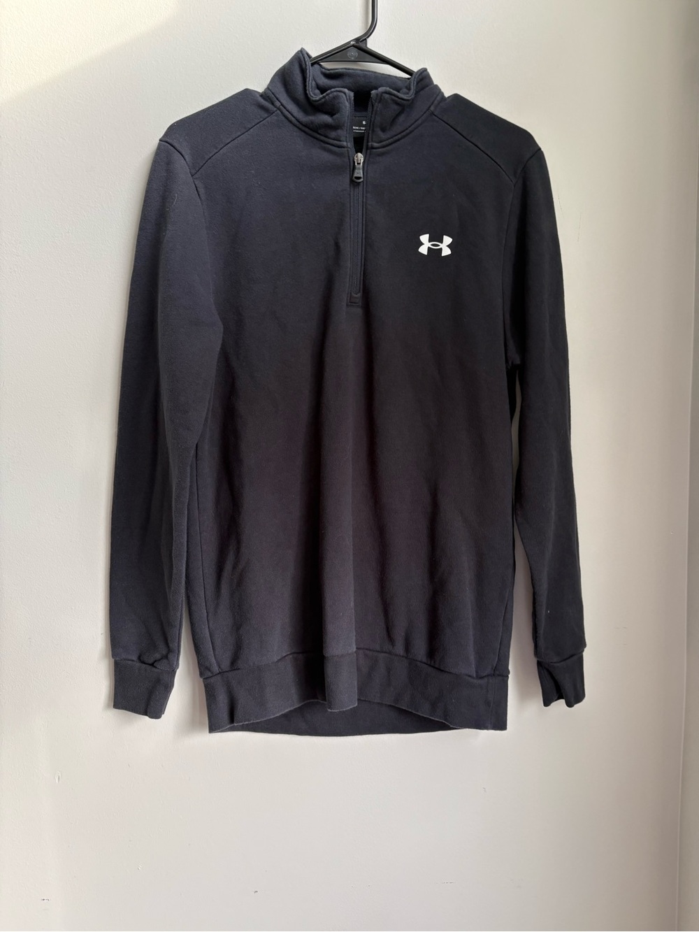 Under Armour Black Quarter Zip Pullover Small Women’s Athletic Sweatshirt